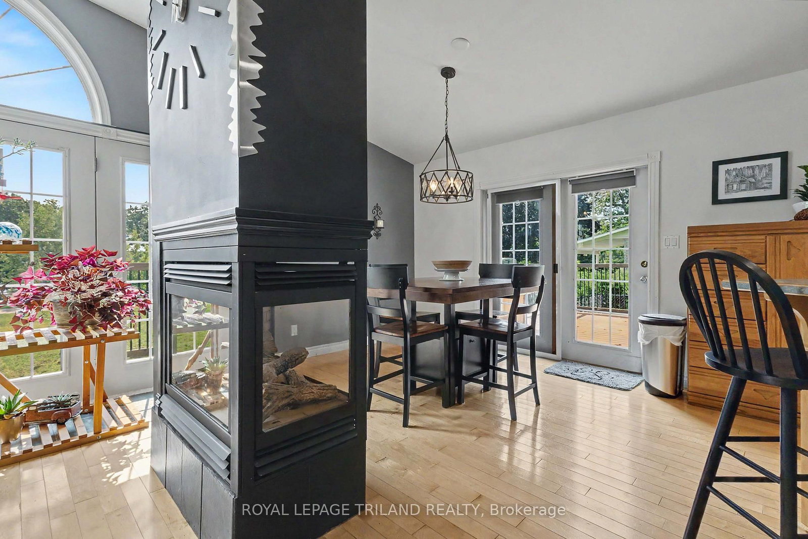 10234 Julie Avenue • Lambton Shores, ON photo 10