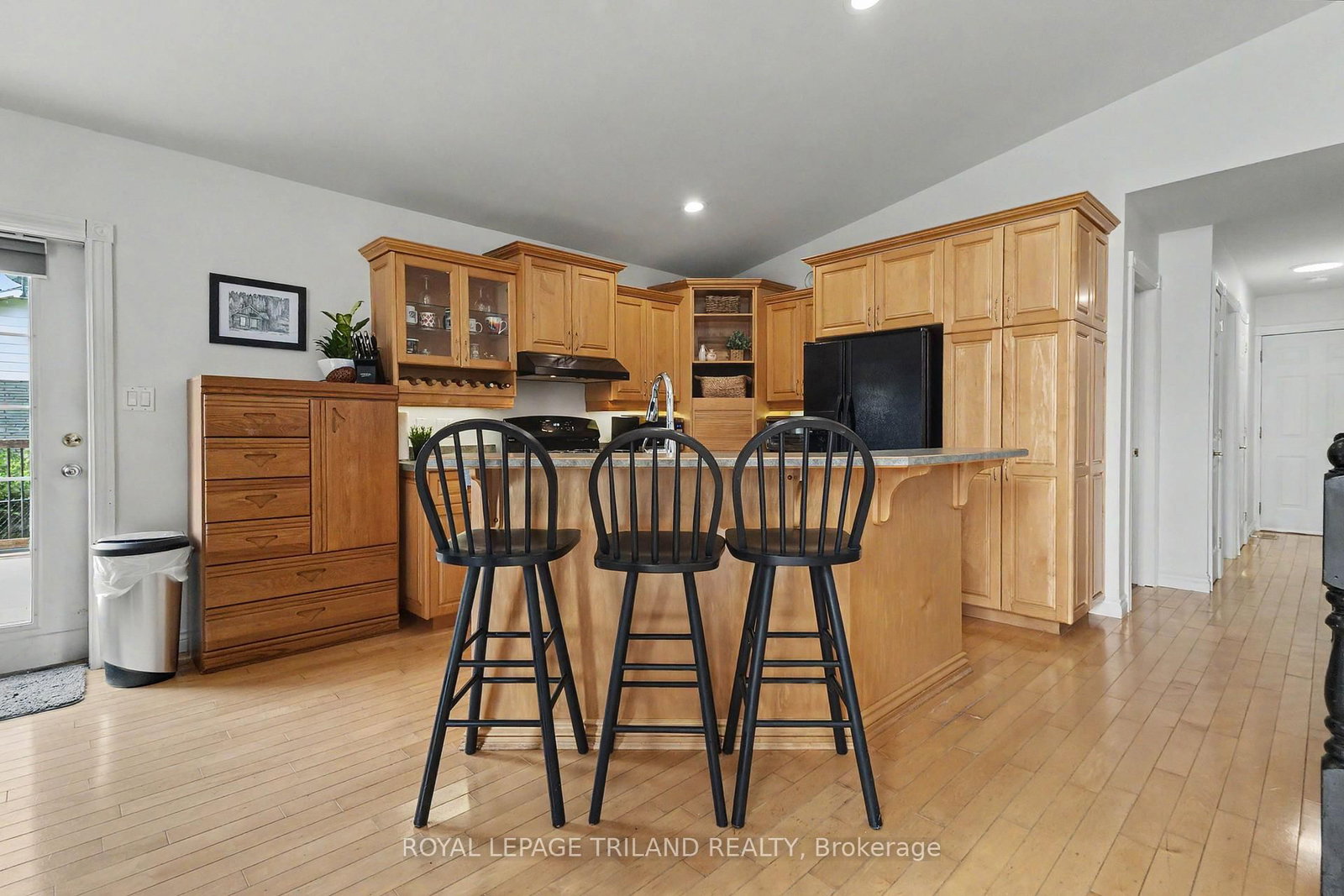 10234 Julie Avenue • Lambton Shores, ON photo 18