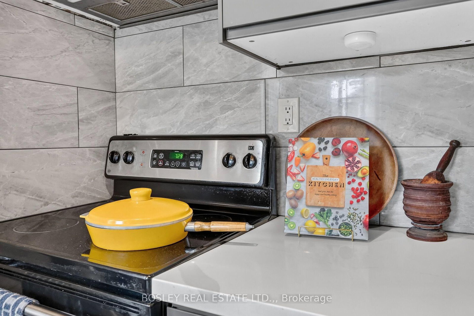 5186 Mcglashan Crescent • Niagara Falls, ON photo 15