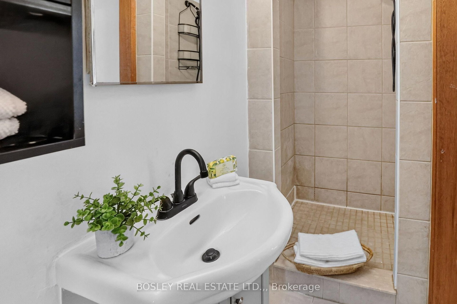 5186 Mcglashan Crescent • Niagara Falls, ON photo 34