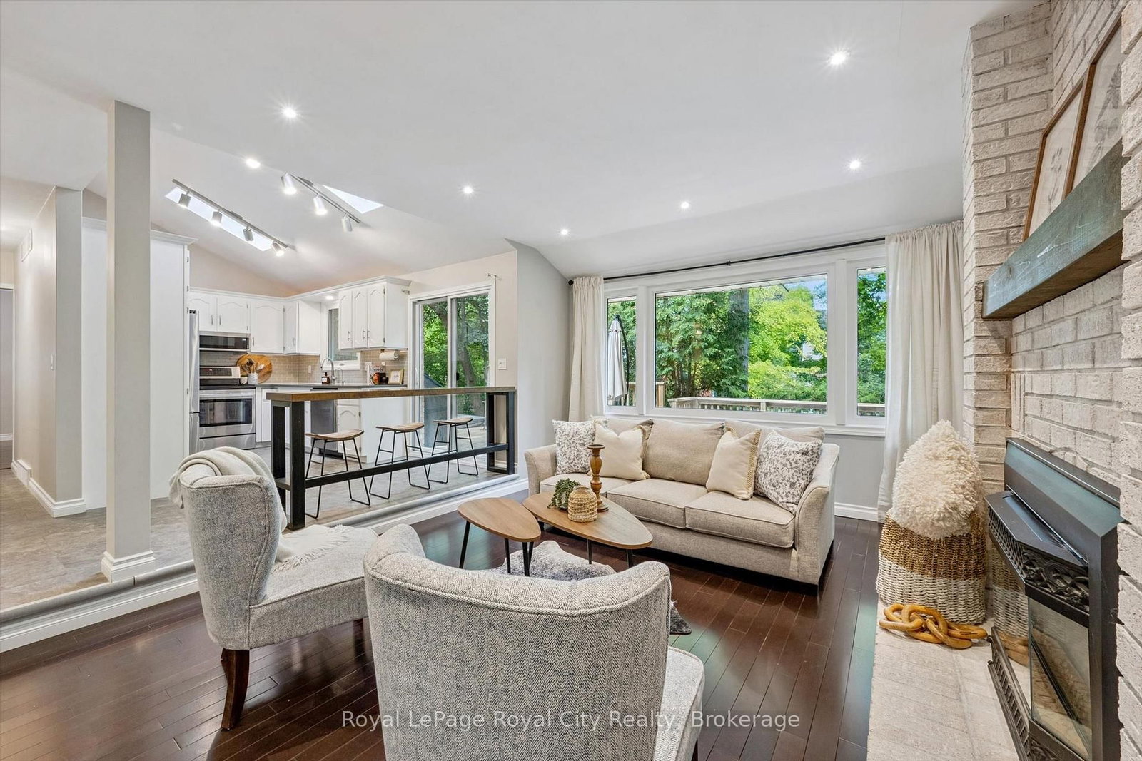 17 Sugarbush Place • Guelph, ON photo 14