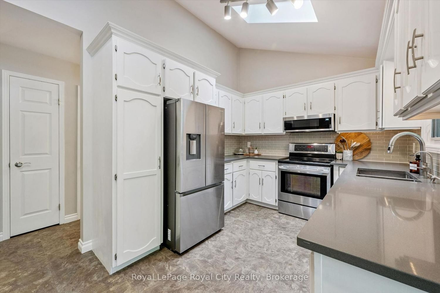 17 Sugarbush Place • Guelph, ON photo 17