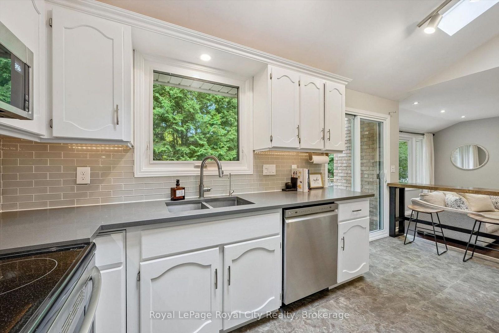 17 Sugarbush Place • Guelph, ON photo 19
