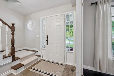 17 Sugarbush Place • Guelph, ON photo 4