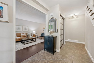 17 Sugarbush Place • Guelph, ON photo 5