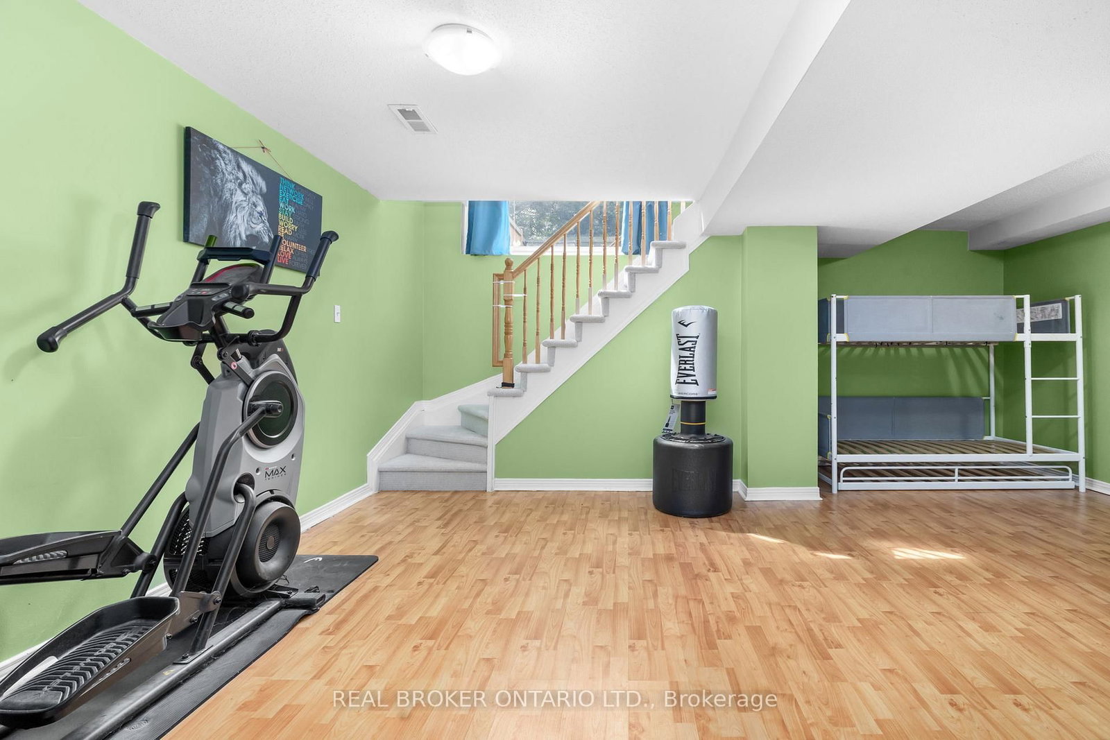135 Daventry Crescent • Ottawa, ON photo 39