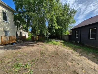 51 Pearl Street • Brantford, ON photo 8
