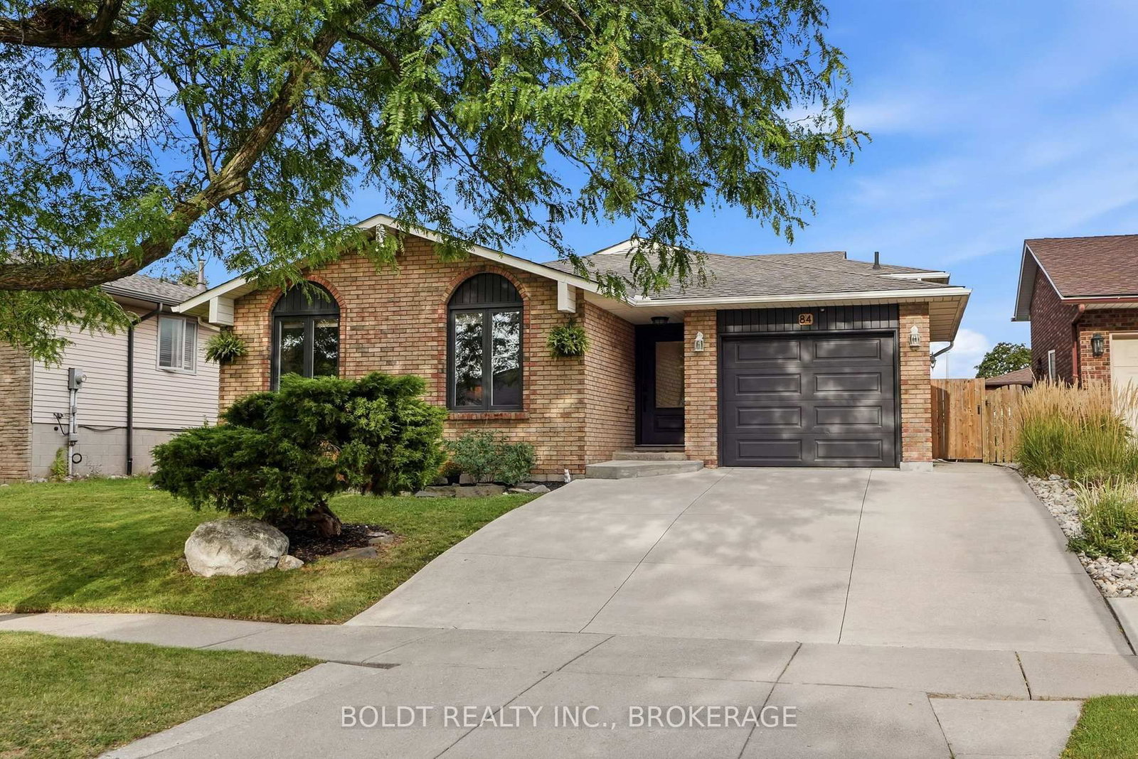 84 Allanbrook Street • Hamilton, ON photo 1