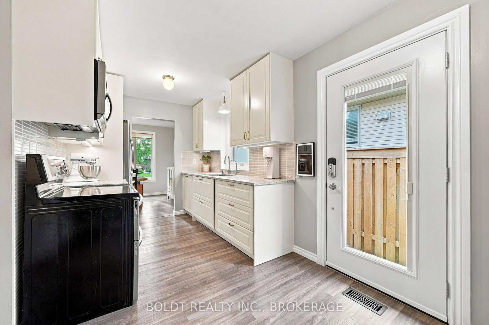 84 Allanbrook Street • Hamilton, ON photo 19