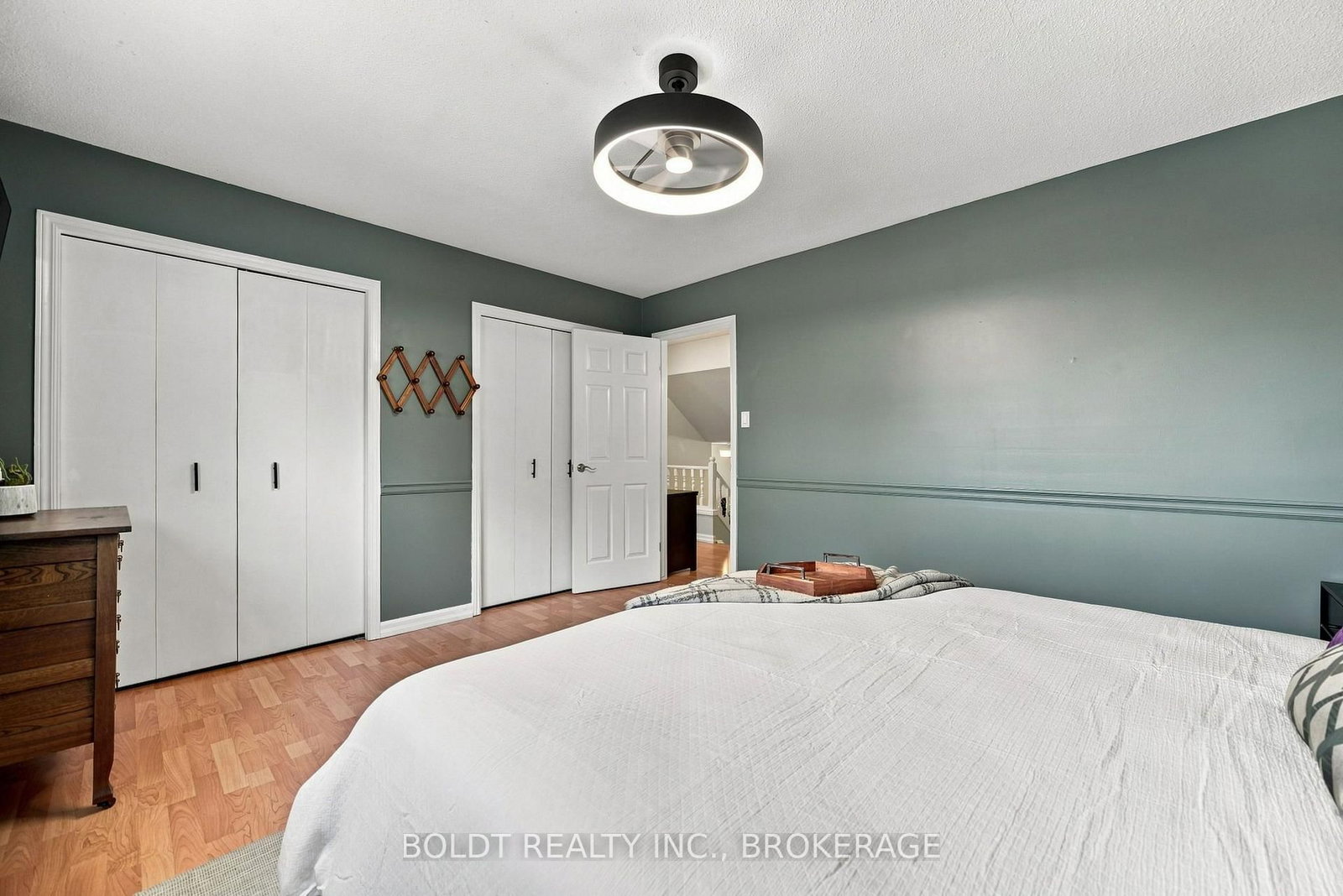 84 Allanbrook Street • Hamilton, ON photo 23