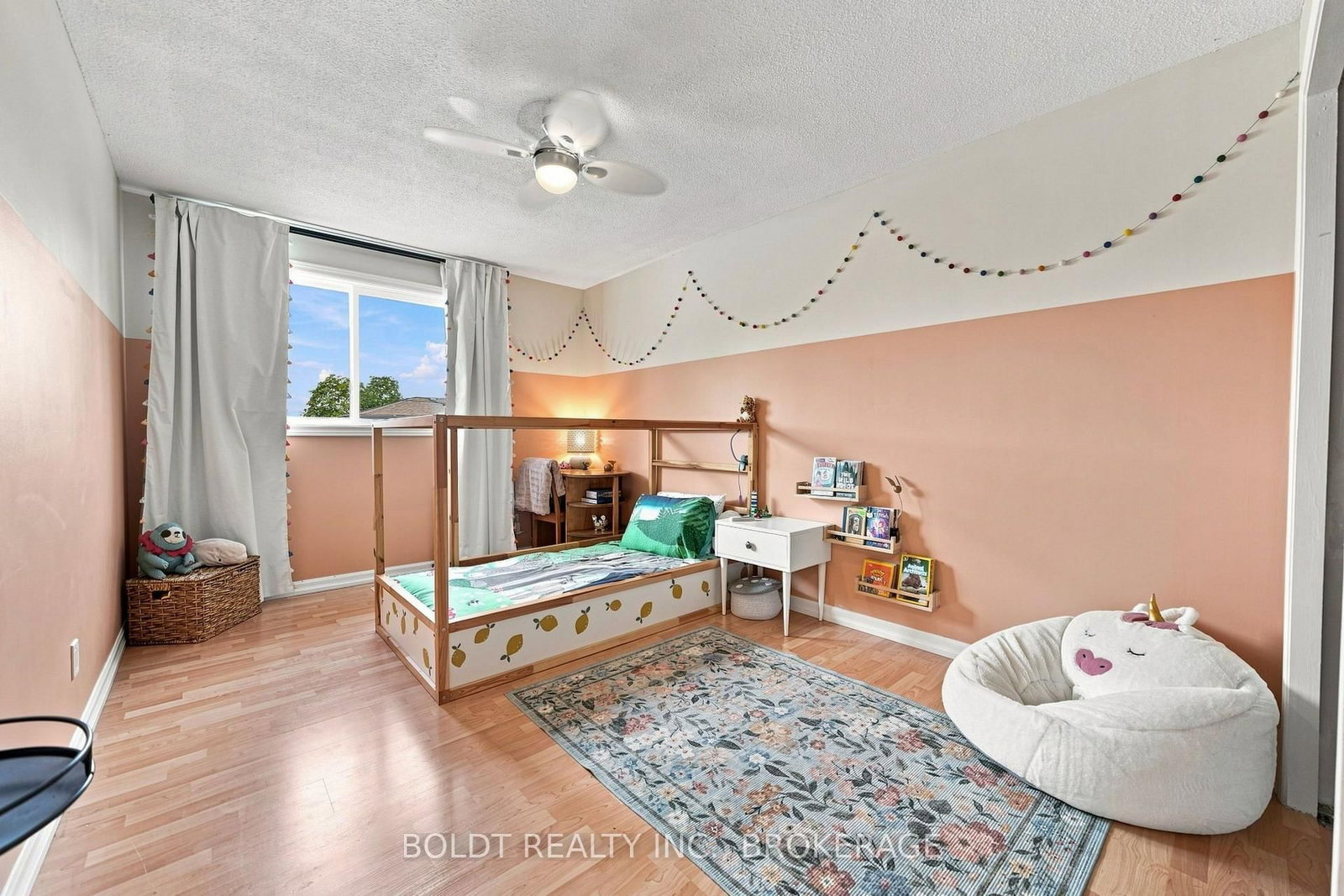 84 Allanbrook Street • Hamilton, ON photo 27