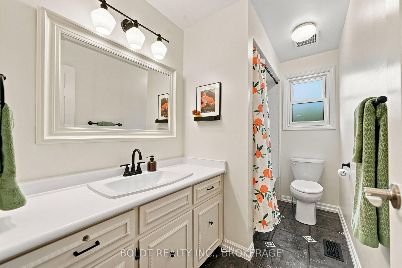 84 Allanbrook Street • Hamilton, ON photo 29