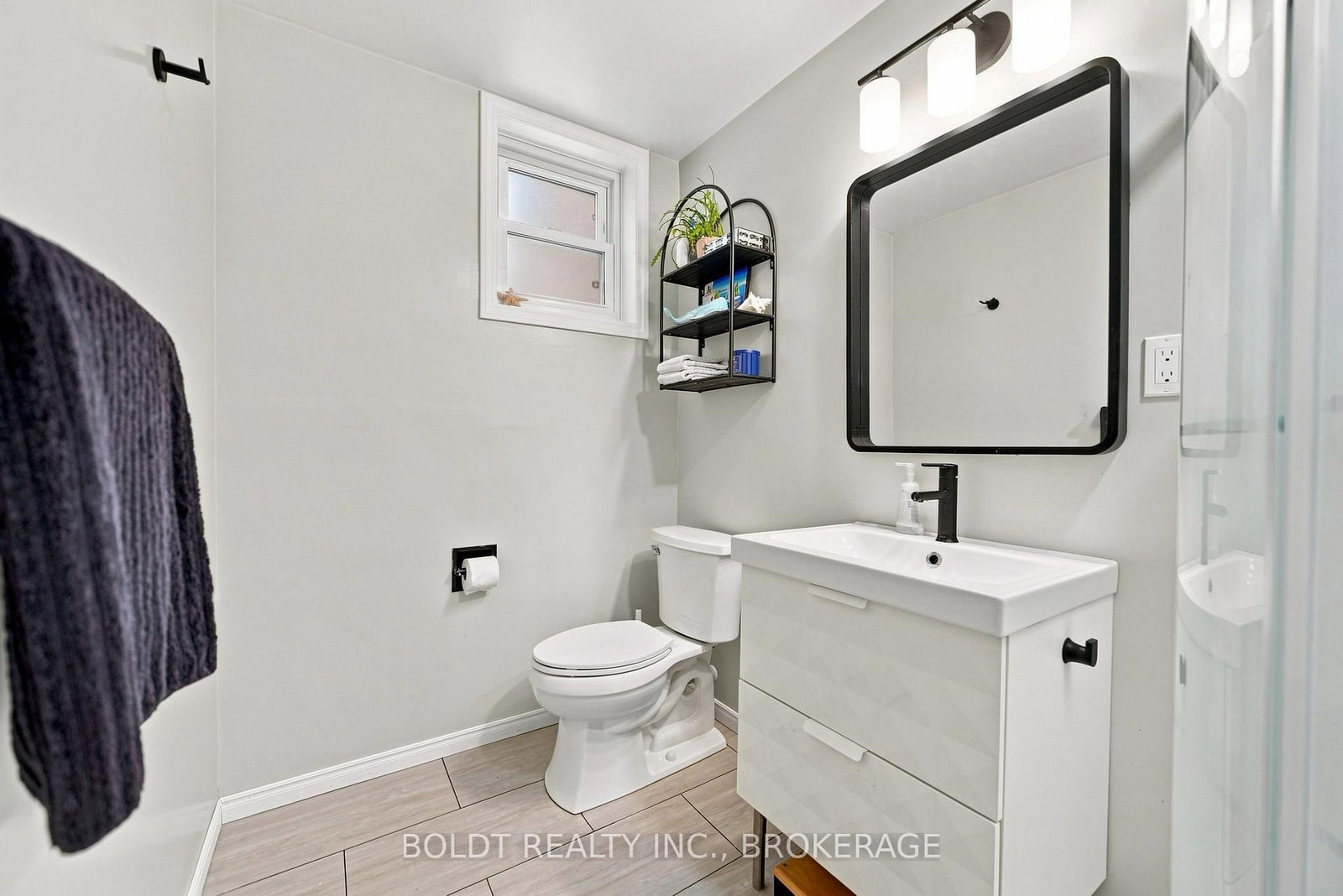 84 Allanbrook Street • Hamilton, ON photo 36