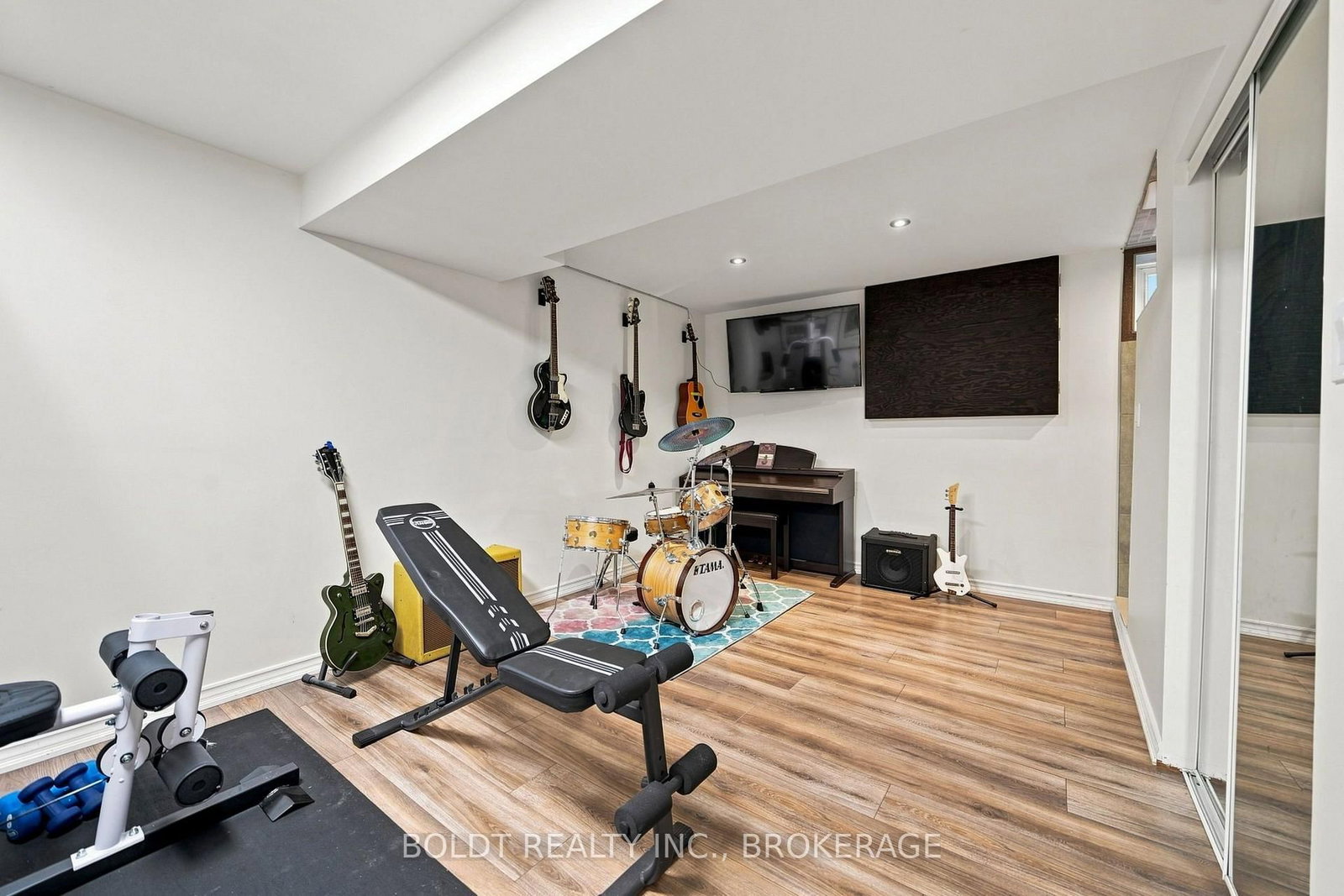84 Allanbrook Street • Hamilton, ON photo 38
