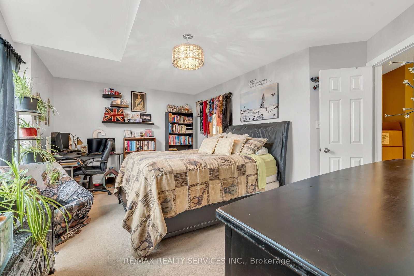 752 North Leaksdale Circle • London South, ON photo 22