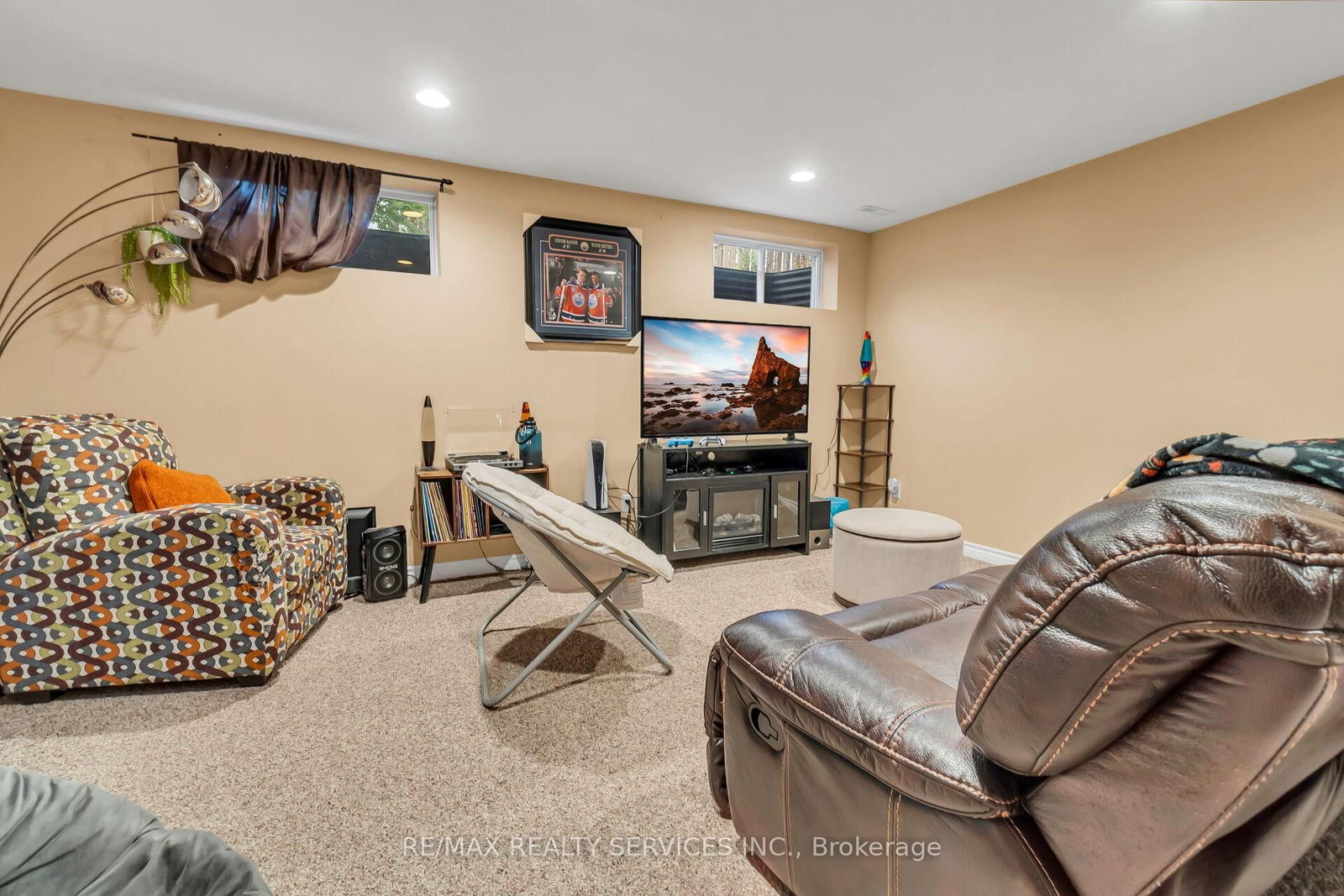752 North Leaksdale Circle • London South, ON photo 33