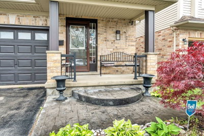 752 North Leaksdale Circle • London South, ON photo 6