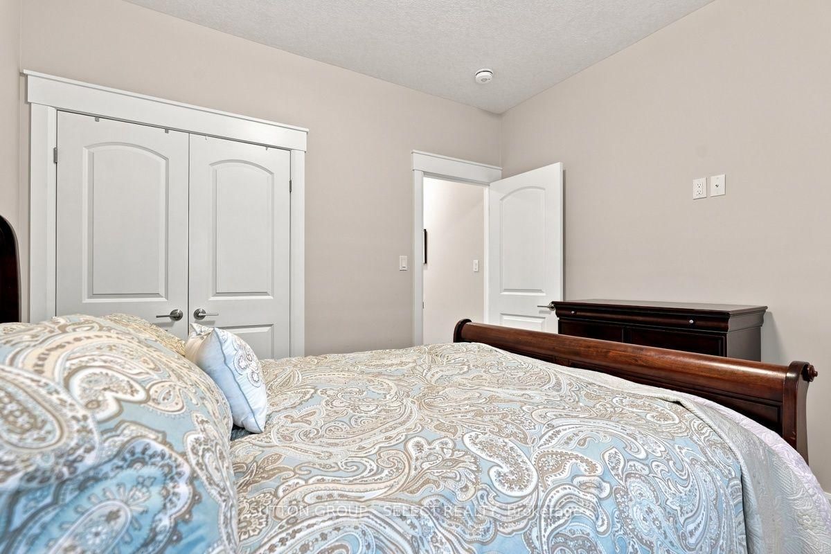 2671 Kettering Place • London South, ON photo 24