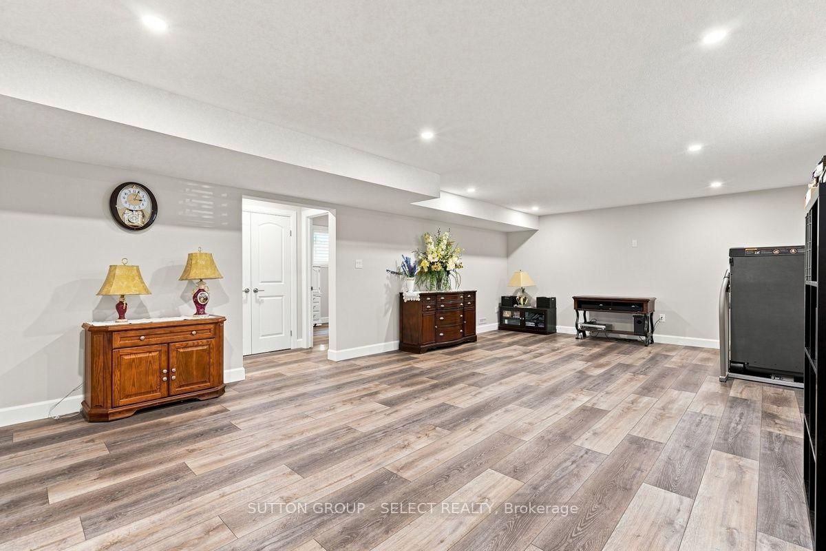 2671 Kettering Place • London South, ON photo 26