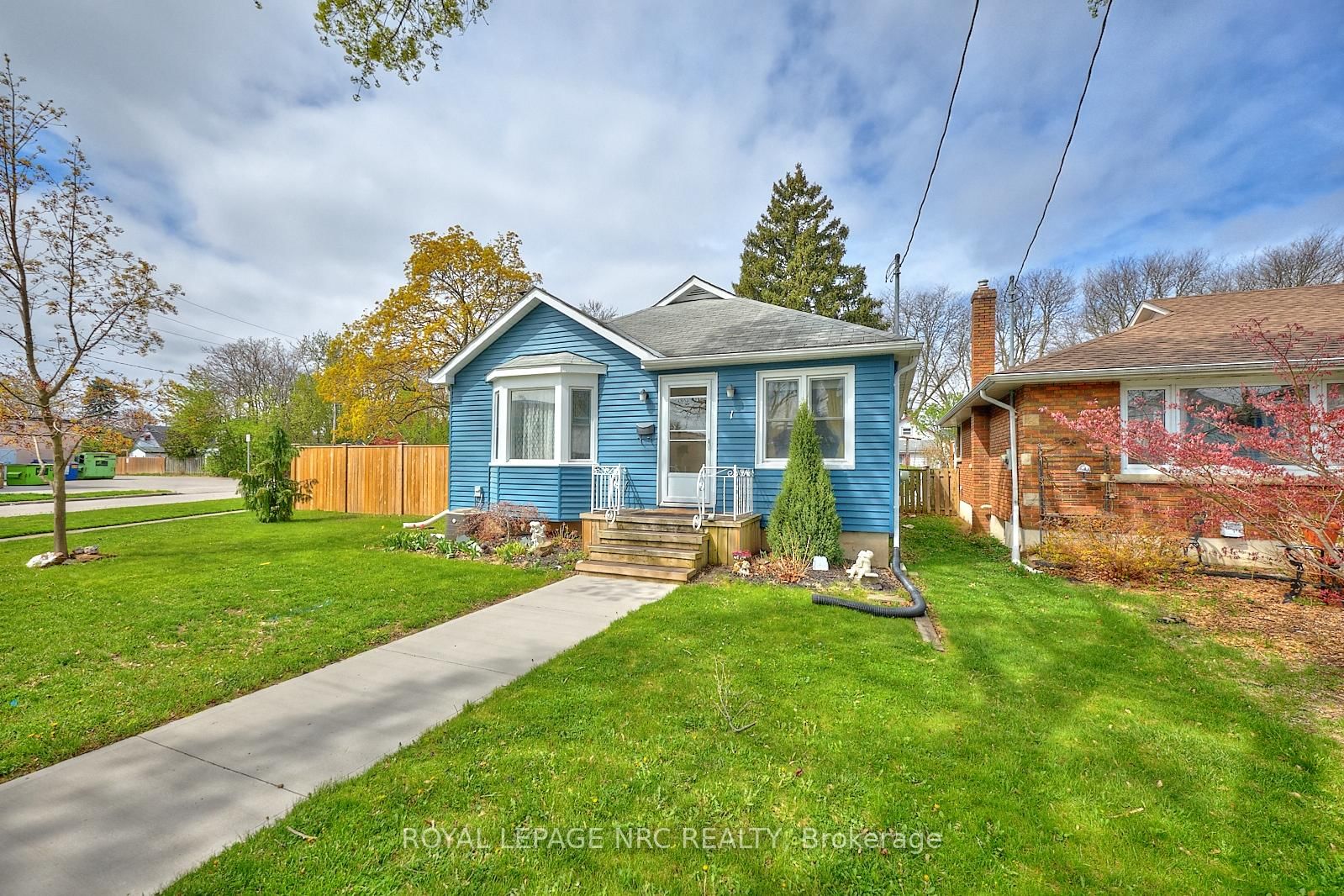 1 Thorndale Avenue • St. Catharines, ON photo 1