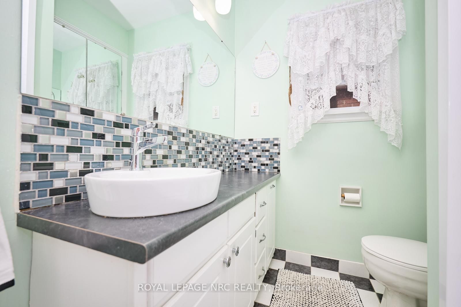 1 Thorndale Avenue • St. Catharines, ON photo 17