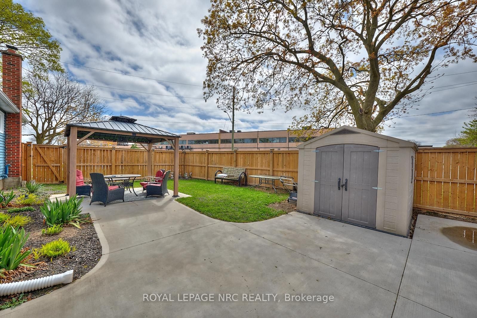 1 Thorndale Avenue • St. Catharines, ON photo 32