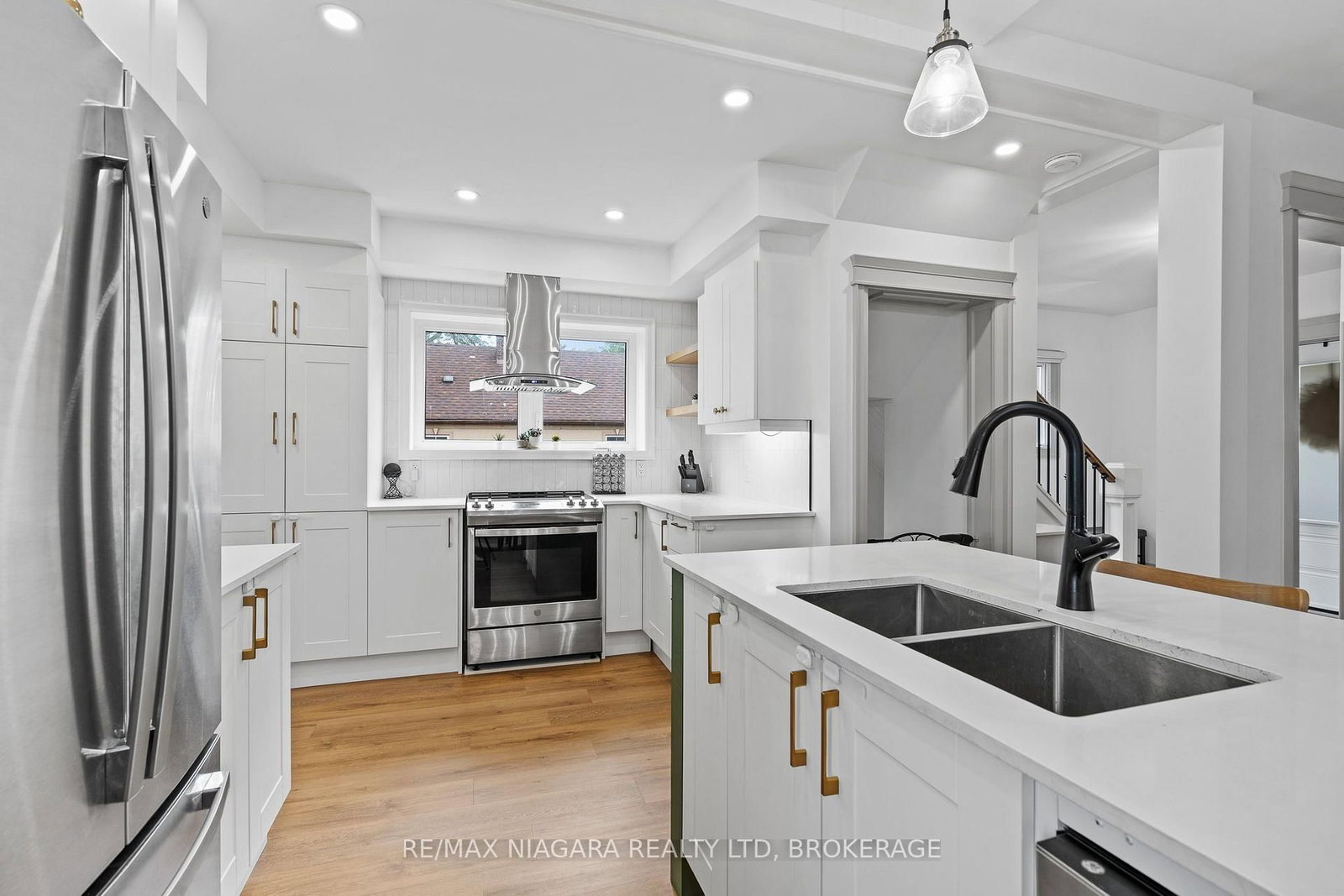 157 Aqueduct Street • Welland, ON photo 13