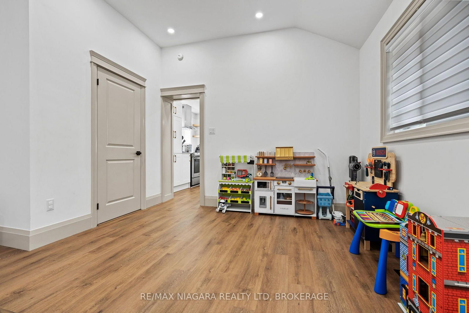 157 Aqueduct Street • Welland, ON photo 19