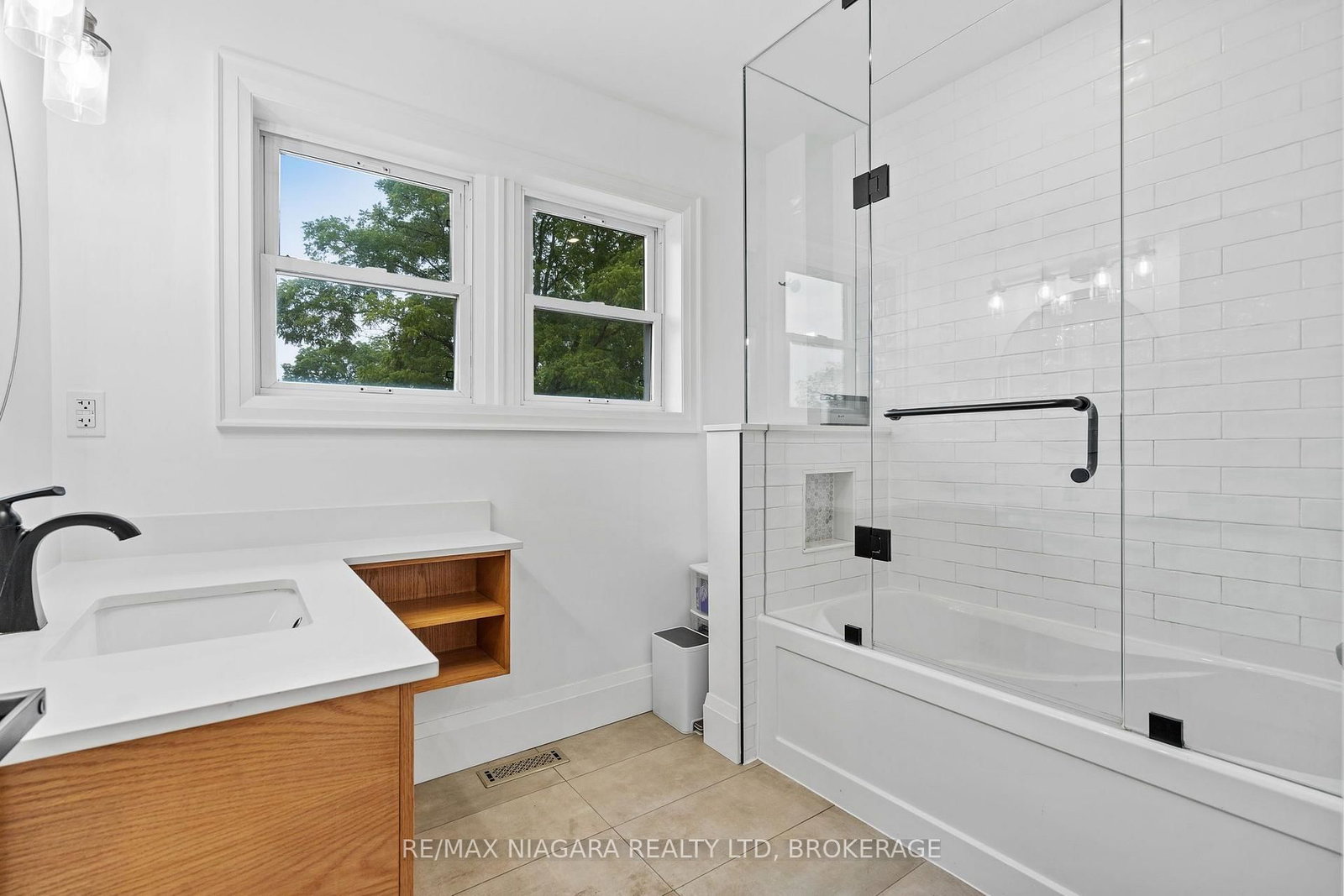 157 Aqueduct Street • Welland, ON photo 25