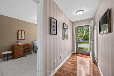 572 Thistlewood Drive • #6 • London North, ON photo 9