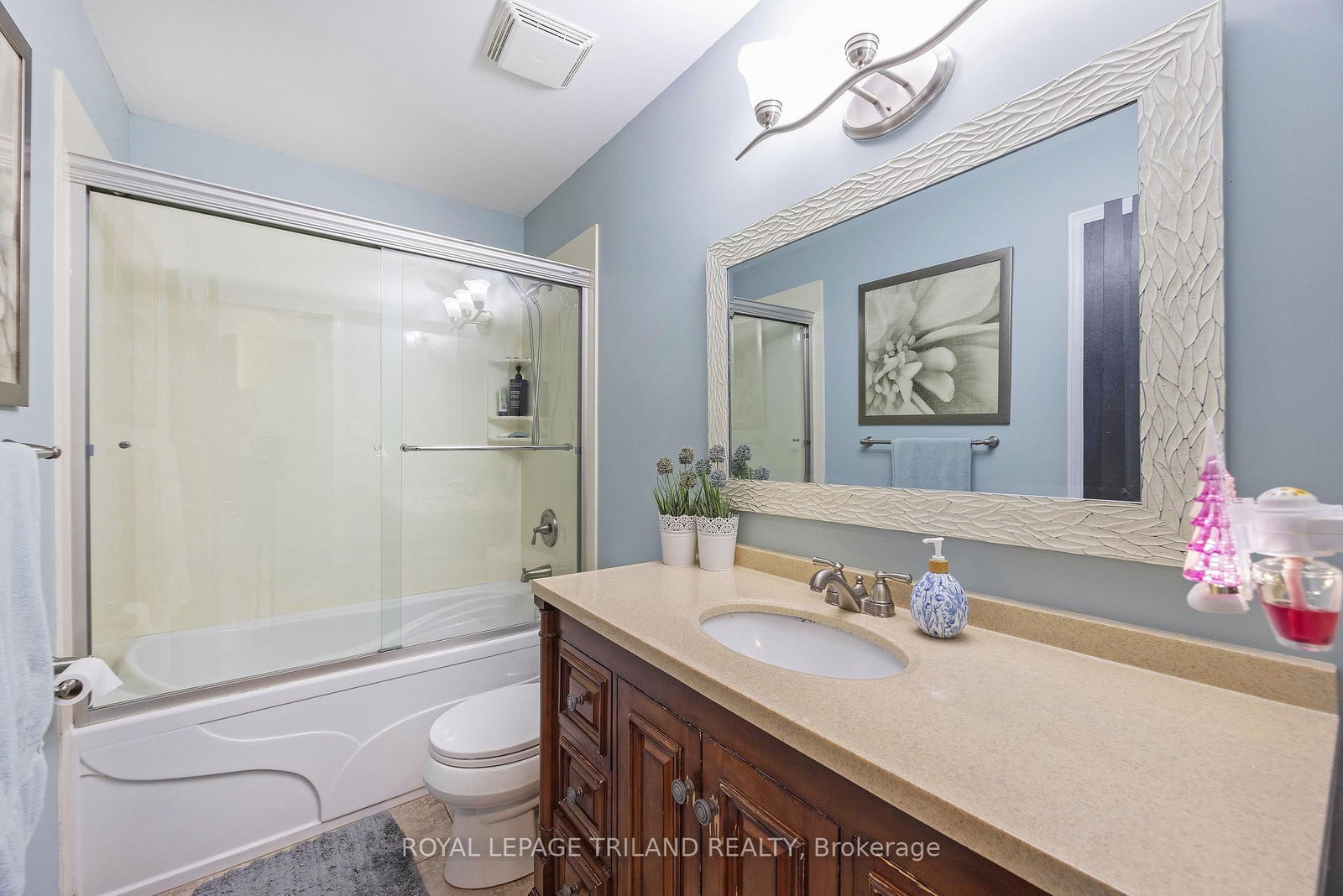 252 Josselyn Drive • London South, ON photo 18