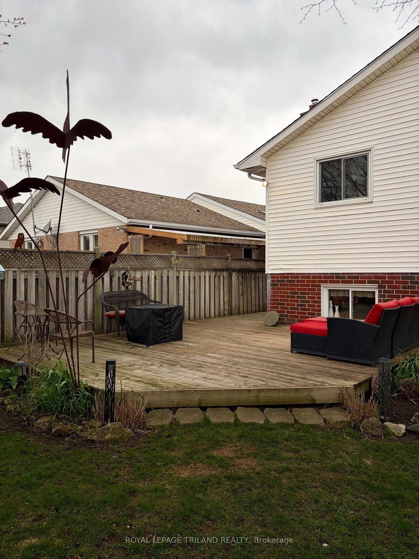 252 Josselyn Drive • London South, ON photo 33