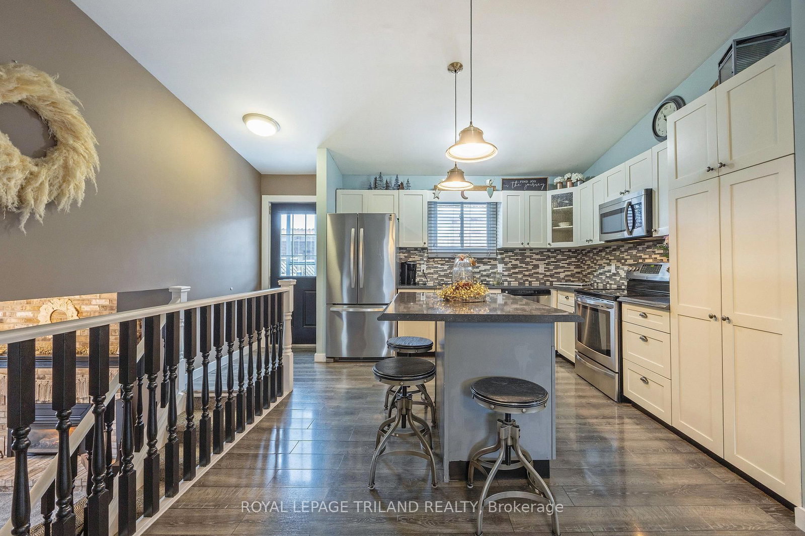 252 Josselyn Drive • London South, ON photo 9