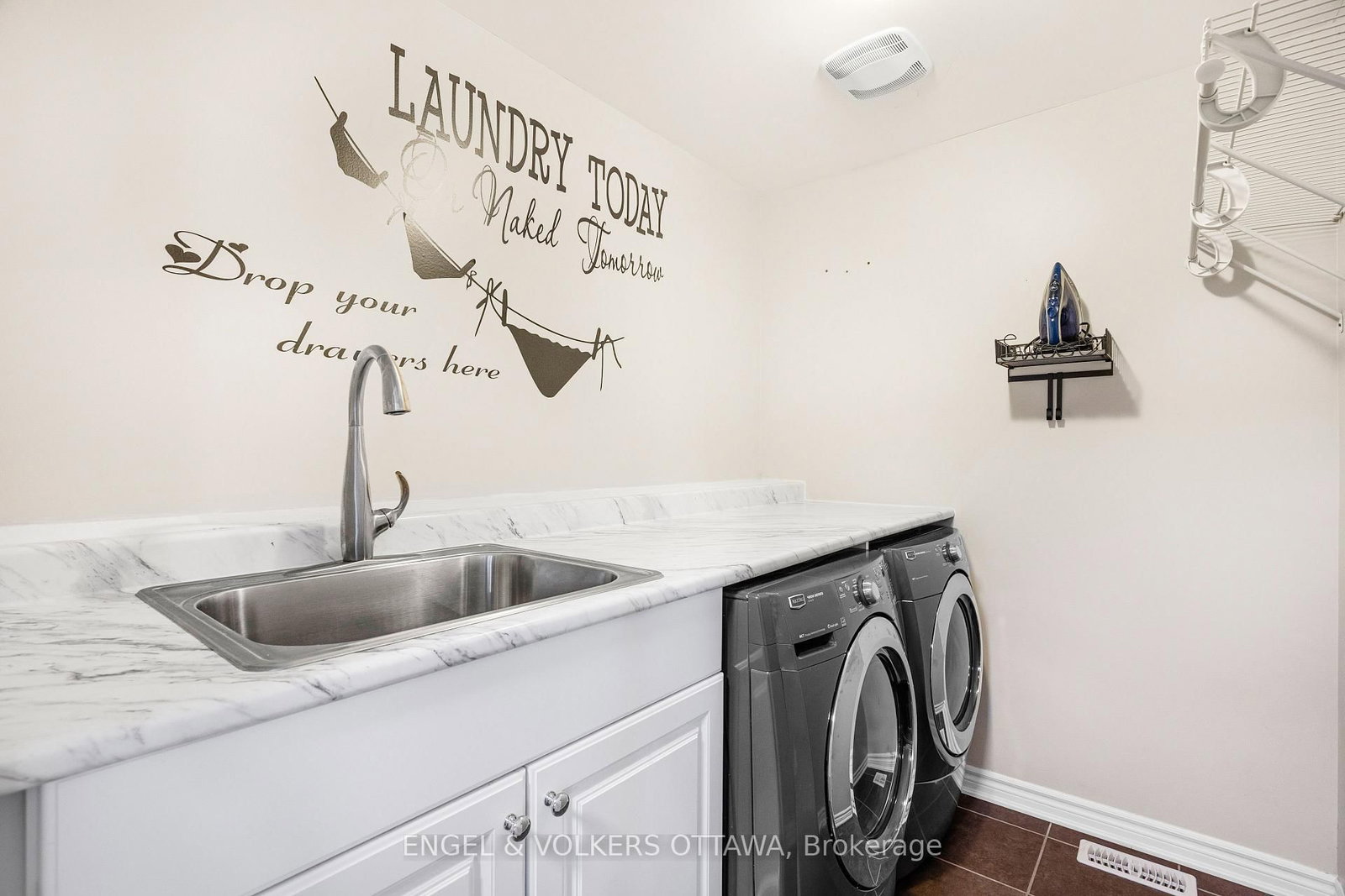 520 Brigatine Avenue • Ottawa, ON photo 28