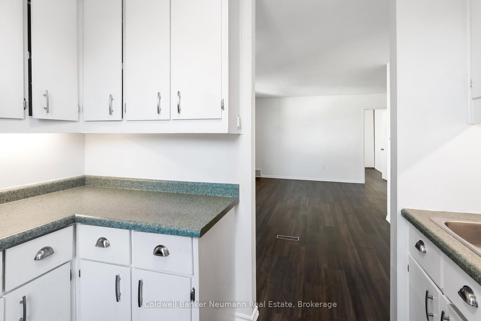 A - 56 YARMOUTH Street, Guelph 4