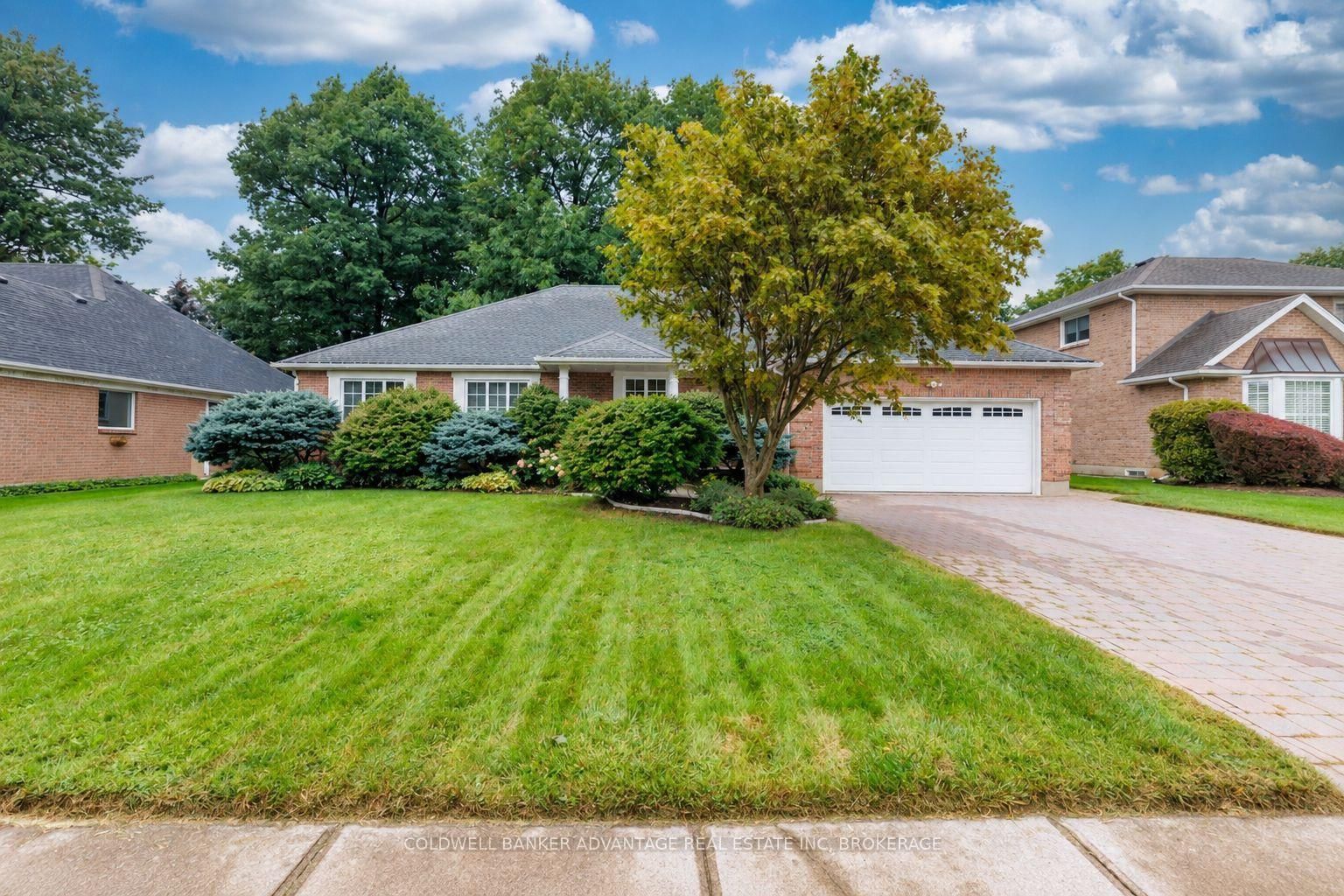8165 Mount Olive Crescent • Niagara Falls, ON photo 1