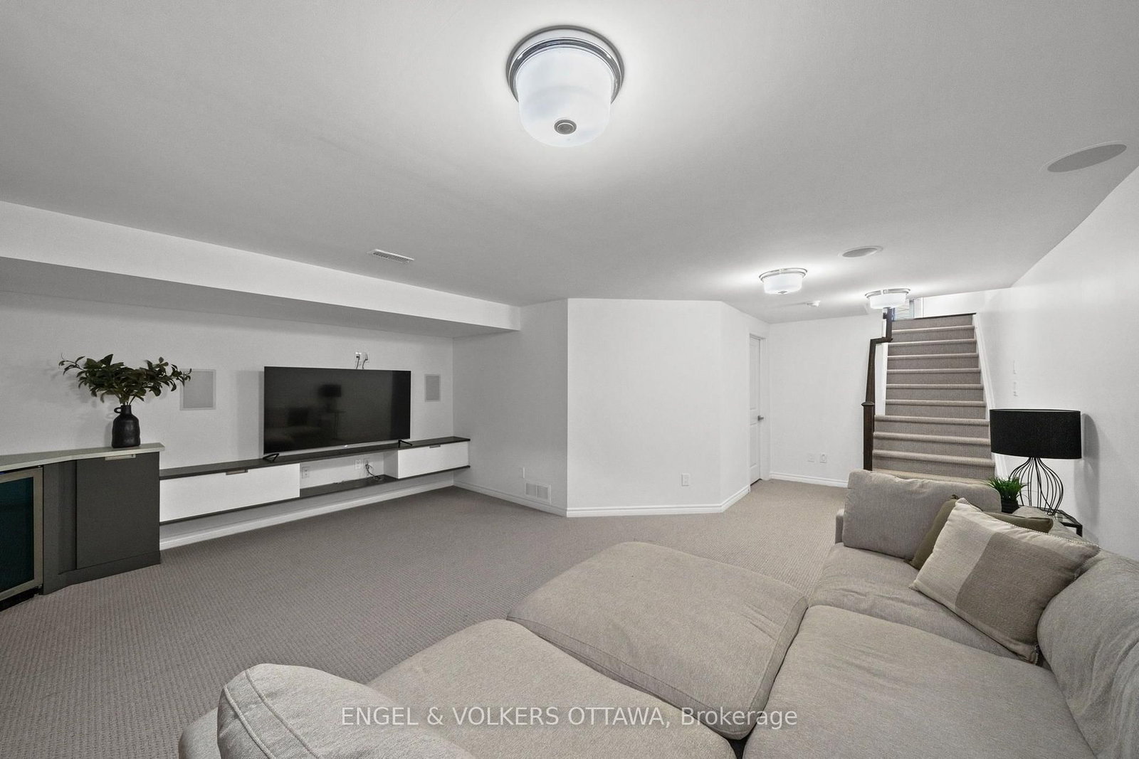 309 Alasken Drive • Ottawa, ON photo 26