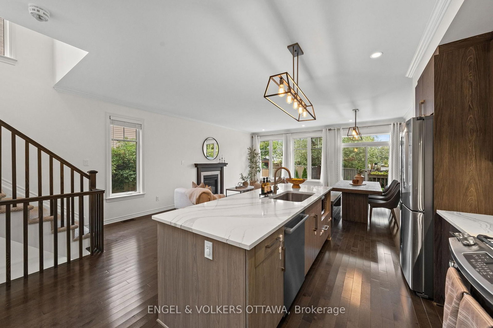309 Alasken Drive • Ottawa, ON photo 9