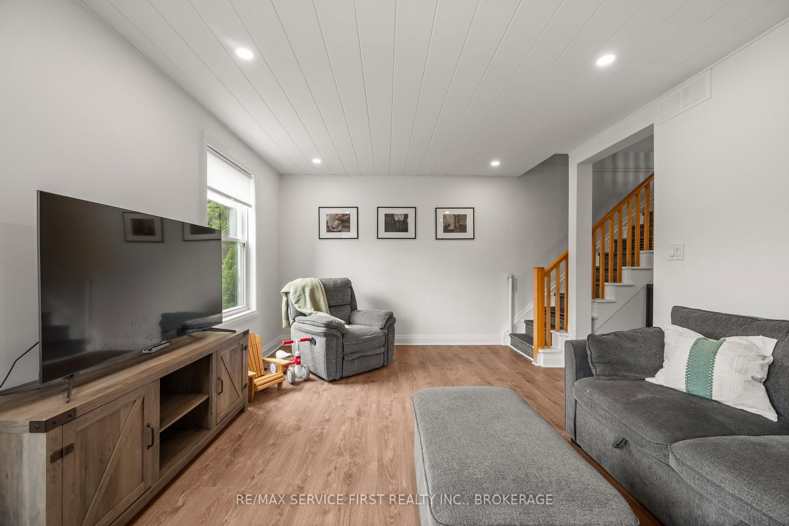 53 MCKEOWN Crescent • Loyalist, ON photo 13