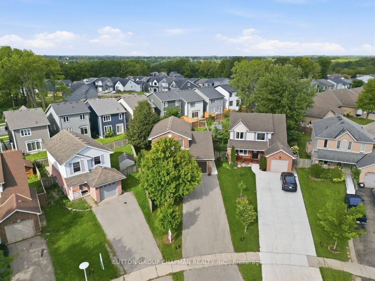 115 Gerald Crescent • London South, ON photo 3