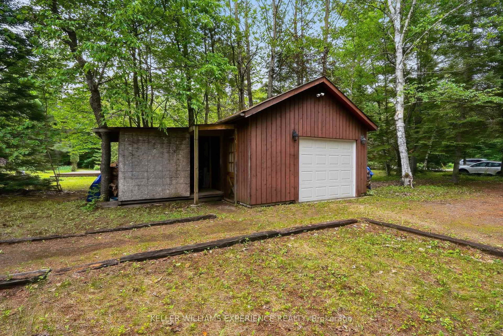 1689 Braeloch Road • Algonquin Highlands, ON photo 9