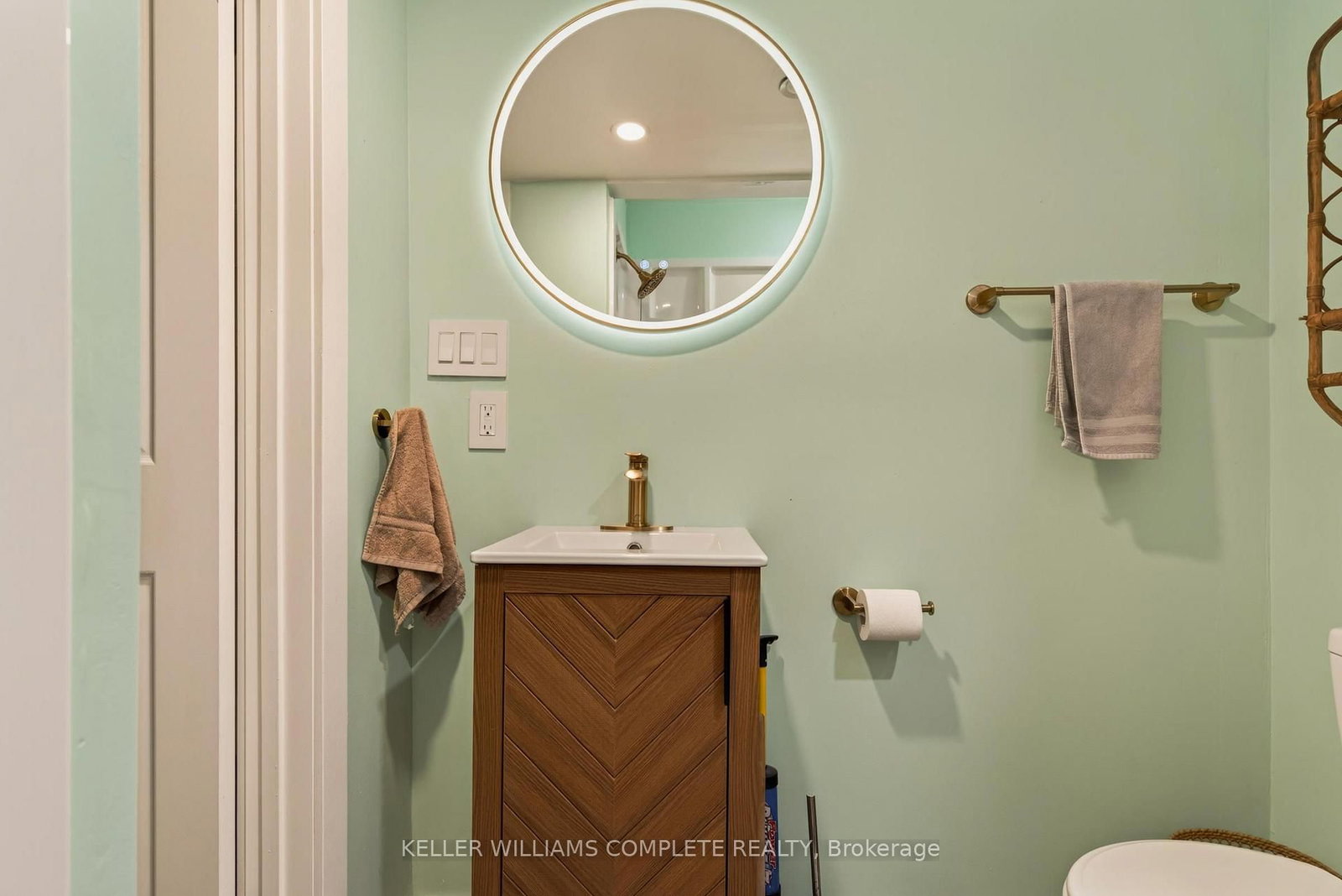 22 Spring Street • Hamilton, ON photo 40