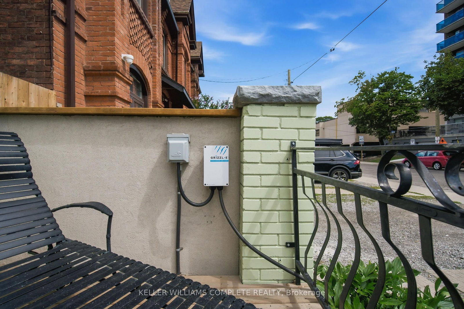 22 Spring Street • Hamilton, ON photo 5