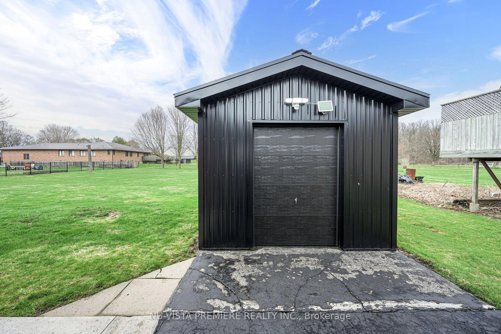 15298 Medway Road • Middlesex Centre, ON photo 11