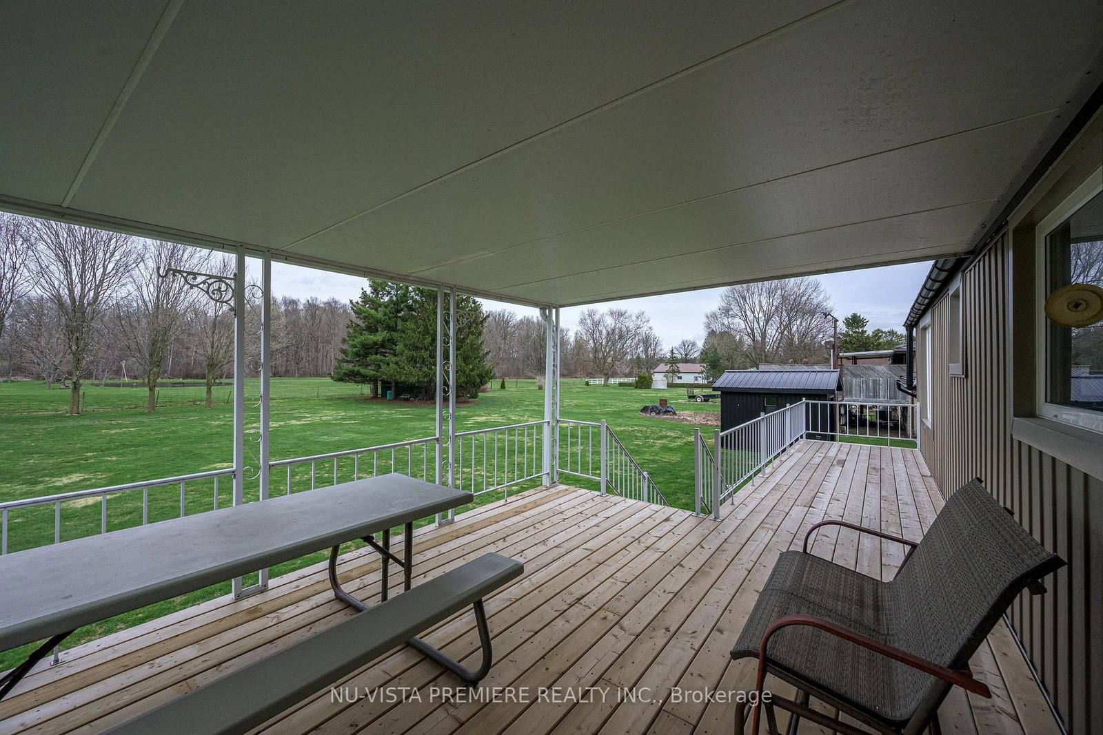 15298 Medway Road • Middlesex Centre, ON photo 8