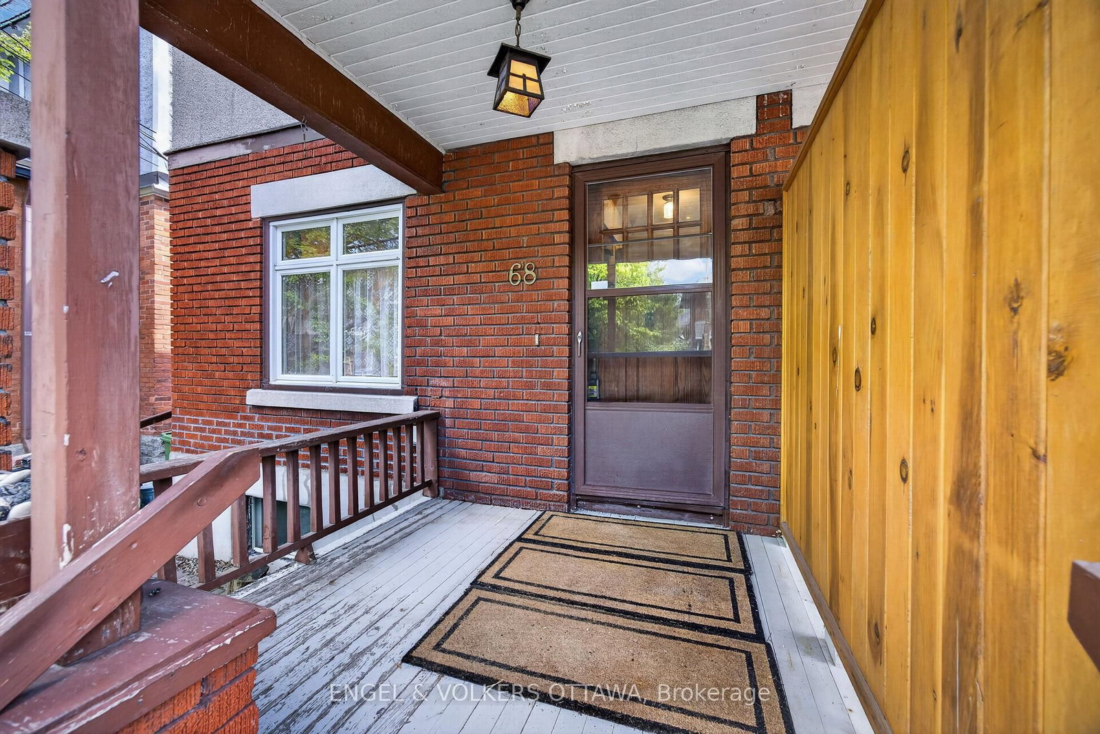 68 Cameron Avenue • Ottawa, ON photo 3