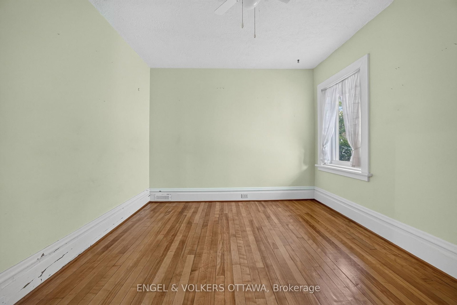 68 Cameron Avenue • Ottawa, ON photo 32