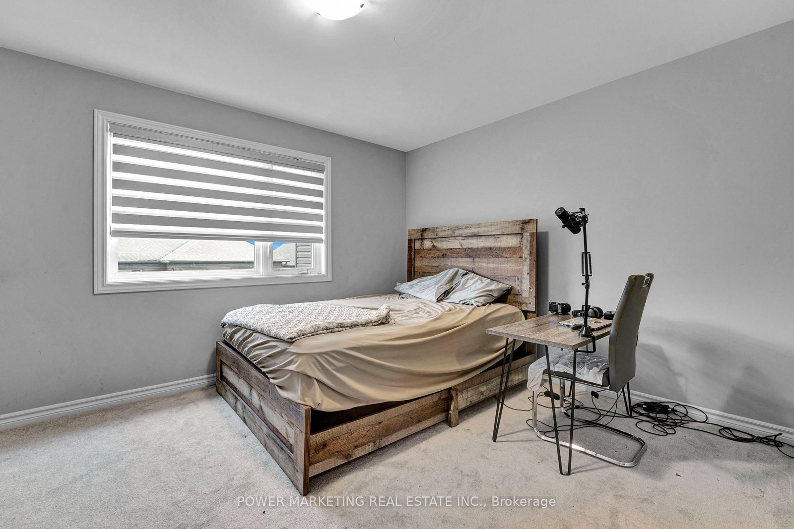 20 Atop Lane • Ottawa, ON photo 23
