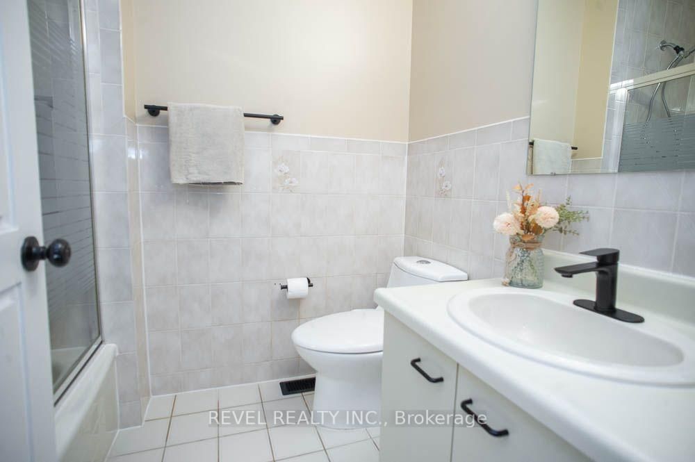 7 Cooper Court • Brantford, ON photo 25