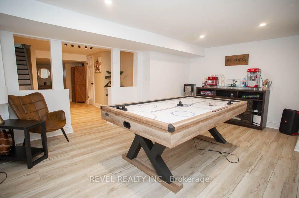 7 Cooper Court • Brantford, ON photo 32